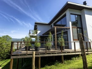 Linda Casa Exclusiva de Alto Padrão, em Condomínio Privado, Praia do Silveira | Garopaba - SC