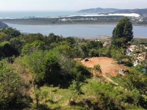 Amplo Terreno com Linda Vista p/ Mar e Lagoa, Costa de Macacu | Garopaba - SC