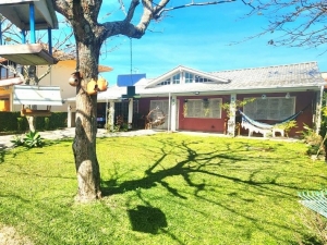 Casa Próxima a Praia Central, ao Lado do Centro da Cidade, Ferraz | Garopaba - SC