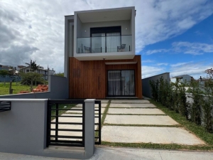 Bela Casa ao Lado do Centro da Cidade e Praias da Região, Ferraz | Garopaba - SC
