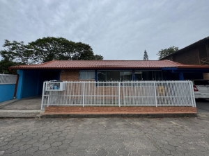 Imóvel a Poucos Minutos do Centro da Cidade e Praias da Região, Campo Duna | Garopaba - SC