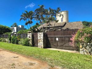 Bela Casa Localizada no Bairro Ferrugem | Garopaba - SC