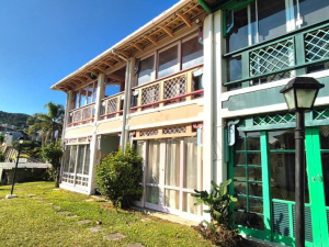 Belo Apartamento no Condomínio Vila dos Açores, Centro | Garopaba - SC