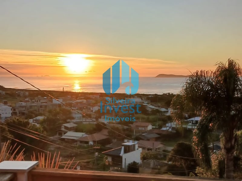 Casa Ampla com Vista p/ Mar, a 800 m da Praia, Gamboa | Garopaba - SC