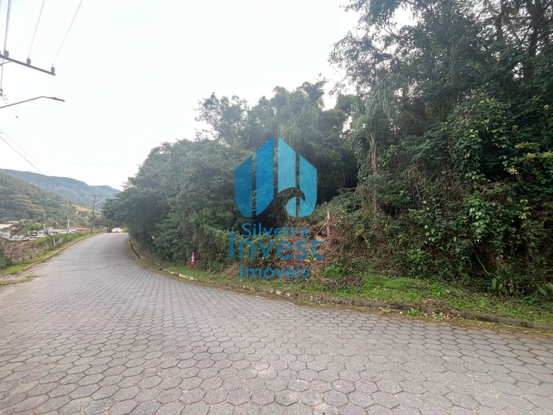 Amplo Terreno Próximo a Praia e Cachoeira, Siriú | Garopaba - SC