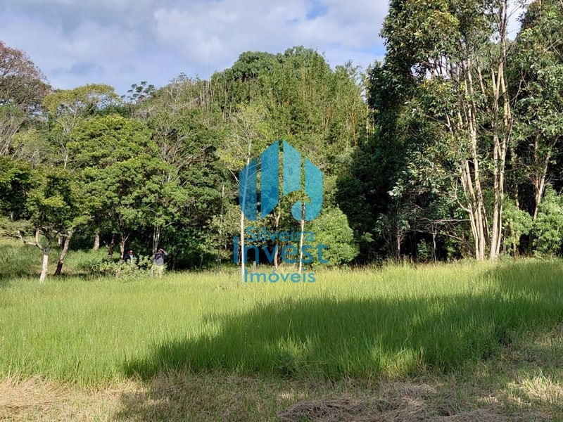 Amplo Terreno Próximo à Lagoa e Comercios da Região, Ibiraquera | Imbituba - SC