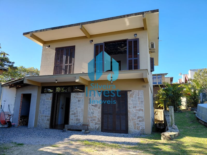 Duas Casas em Terreno, ao Lado do Centrinho do Rosa, Praia do Rosa | Imbituba - SC