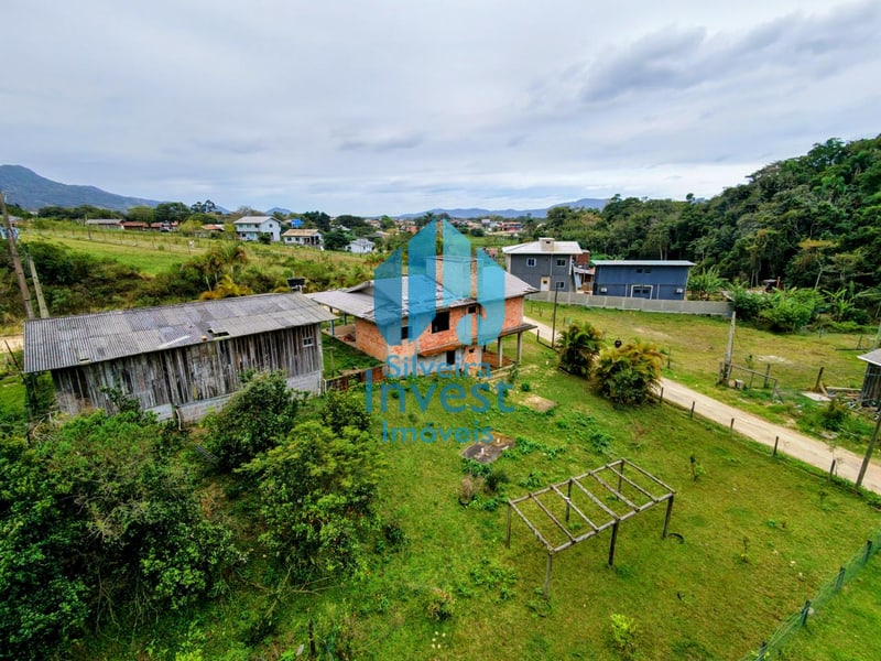 Amplo Terreno com Casa e Galpão, Encantada | Garopaba - SC