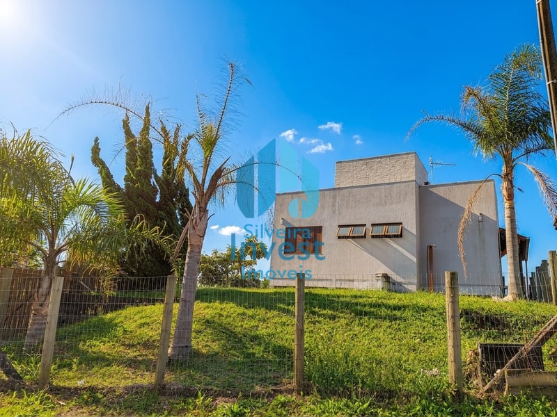 Bela Casa Localizada na Praia do Rosa | Imbituba - SC