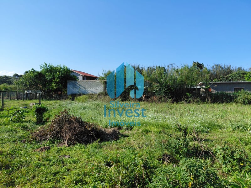 Ótimo Terreno Plano, Próximo da Surfland e dos Comércios da Região, Limpa | Garopaba - SC